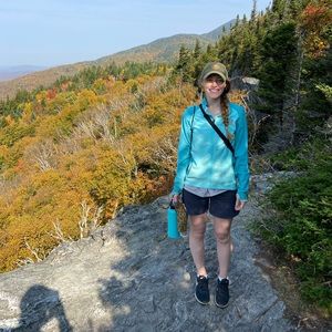 Meet your Posher, Kelly